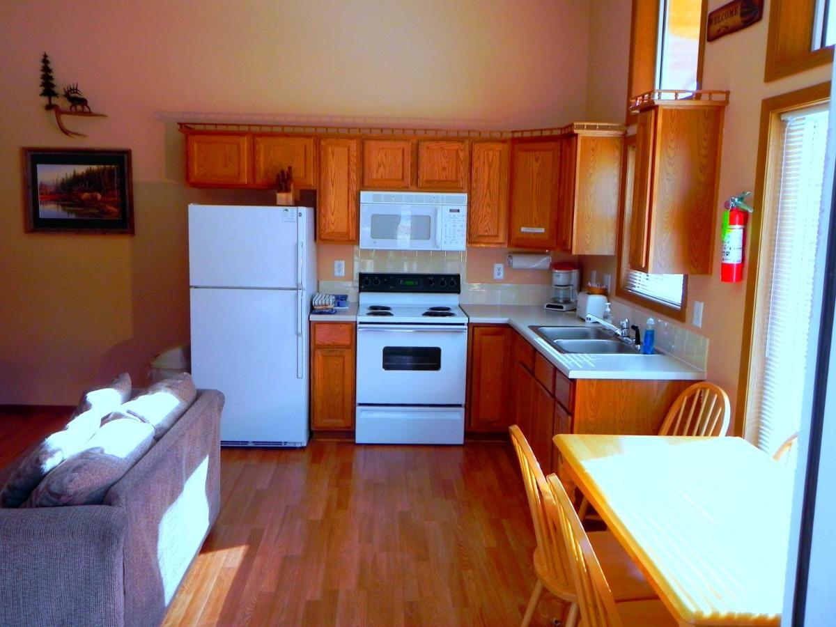 הוילה אסטס פארק Riverview Pines חדר תמונה